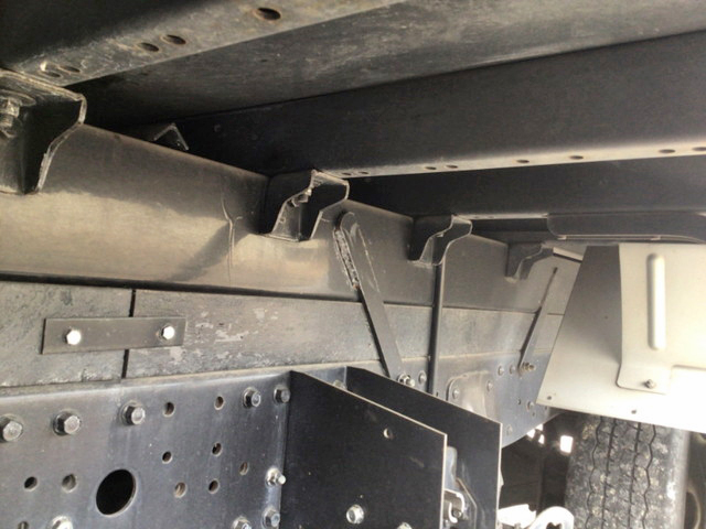 三菱ふそうキャンターアルミバン小型（2t・3t）[写真19]