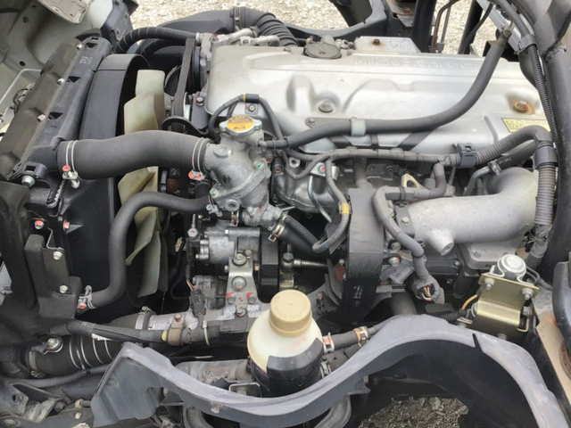 三菱ふそうキャンターアルミバン小型（2t・3t）[写真23]