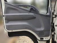 三菱ふそうキャンターアルミバン小型（2t・3t）[写真25]