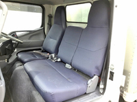 三菱ふそうキャンターアルミバン小型（2t・3t）[写真28]