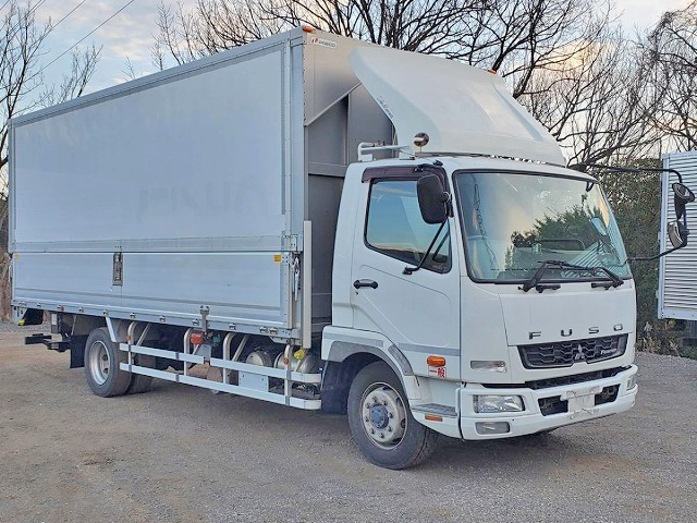 三菱ふそうファイターアルミウイング増トン（6t・8t）[写真03]