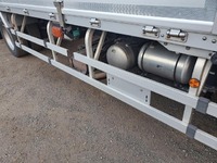 三菱ふそうファイターアルミウイング増トン（6t・8t）[写真06]