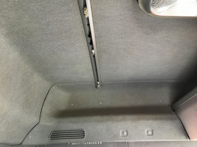 いすゞギガアルミウイング大型（10t）[写真21]