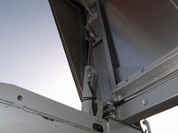 三菱ふそうキャンターアルミウイング小型（2t・3t）[写真11]