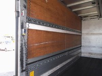 三菱ふそうキャンターアルミウイング小型（2t・3t）[写真16]