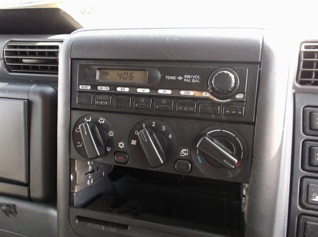 三菱ふそうキャンターアルミウイング小型（2t・3t）[写真33]