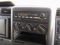 三菱ふそうキャンターアルミウイング小型（2t・3t）[写真33]