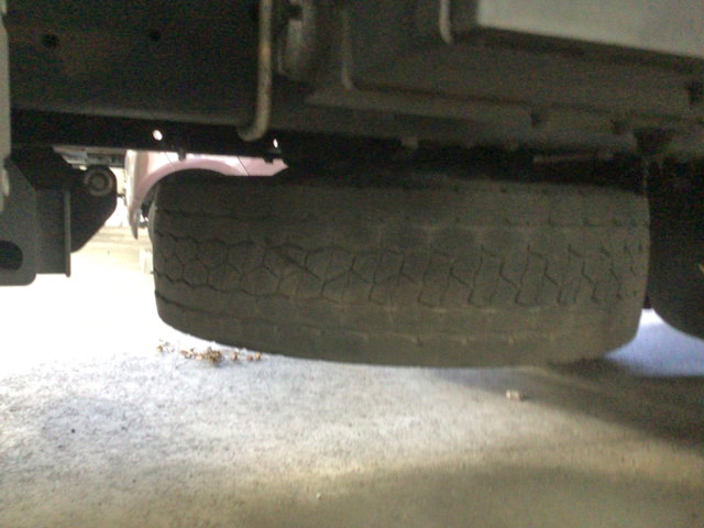 UDトラックスクオンアルミウイング大型（10t）[写真13]