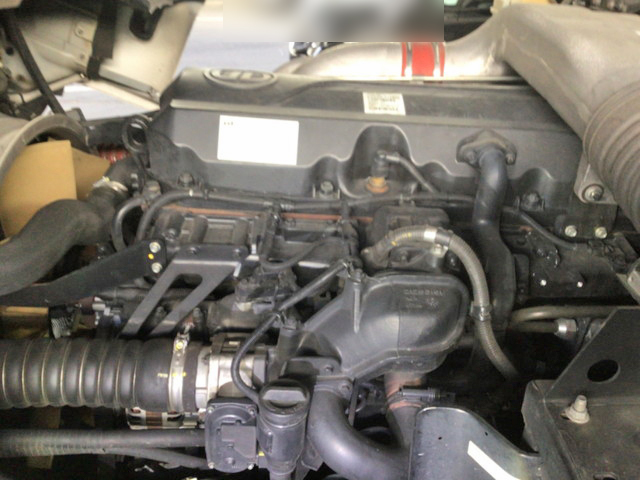 UDトラックスクオンアルミウイング大型（10t）[写真16]