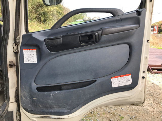 日野レンジャーダンプ中型（4t）[写真28]