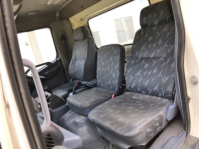 日野レンジャーダンプ中型（4t）[写真32]