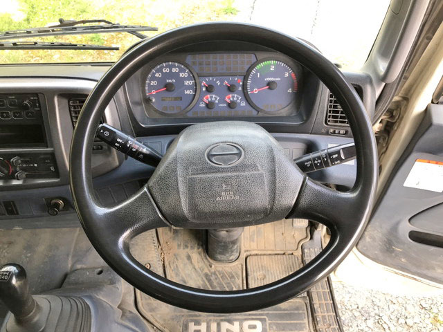 日野レンジャーダンプ中型（4t）[写真36]