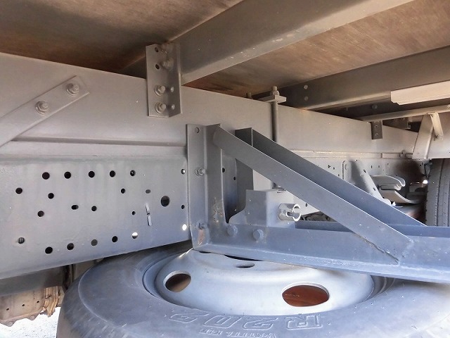 日産アトラスアルミバン小型（2t・3t）[写真09]