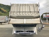 UDトラックスクオンクレーン4段大型（10t）[写真08]