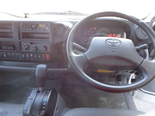 トヨタダイナ平ボディ小型（2t・3t）[写真10]