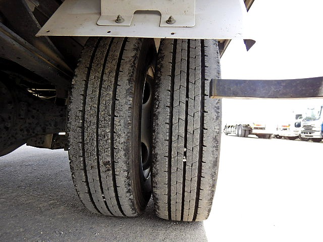 トヨタトヨエースアルミバン小型（2t・3t）[写真13]