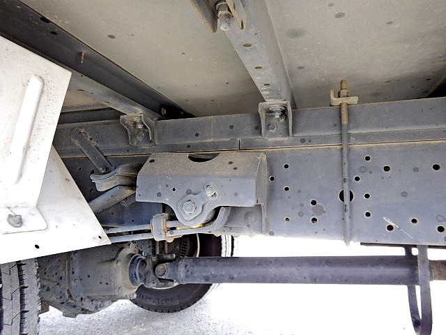 トヨタトヨエースアルミバン小型（2t・3t）[写真35]