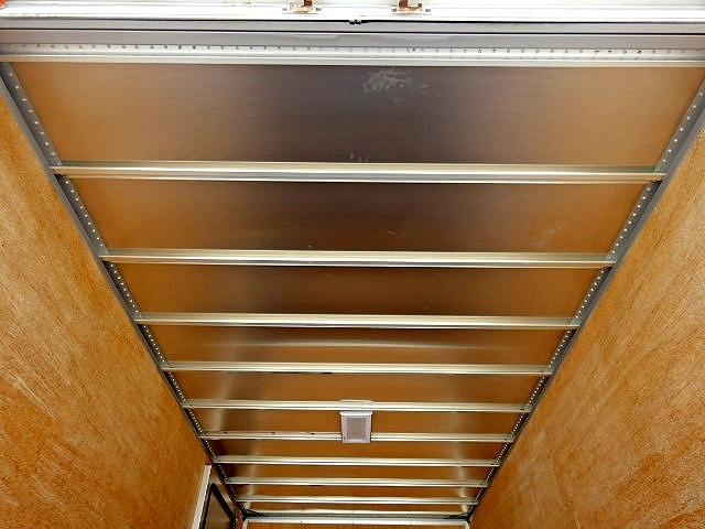 トヨタトヨエースアルミバン小型（2t・3t）[写真07]