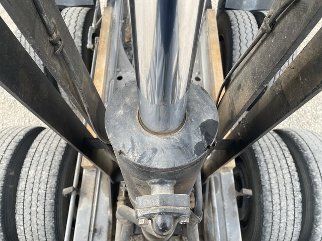 三菱ふそうスーパーグレートダンプ大型（10t）[写真17]