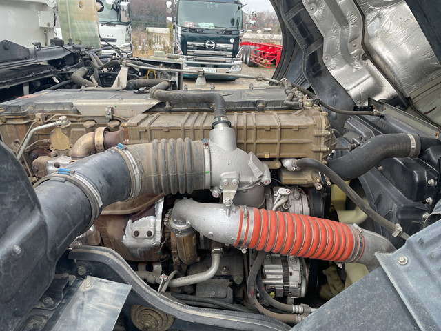 三菱ふそうスーパーグレートダンプ大型（10t）[写真23]