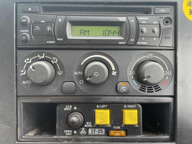 三菱ふそうスーパーグレートダンプ大型（10t）[写真33]