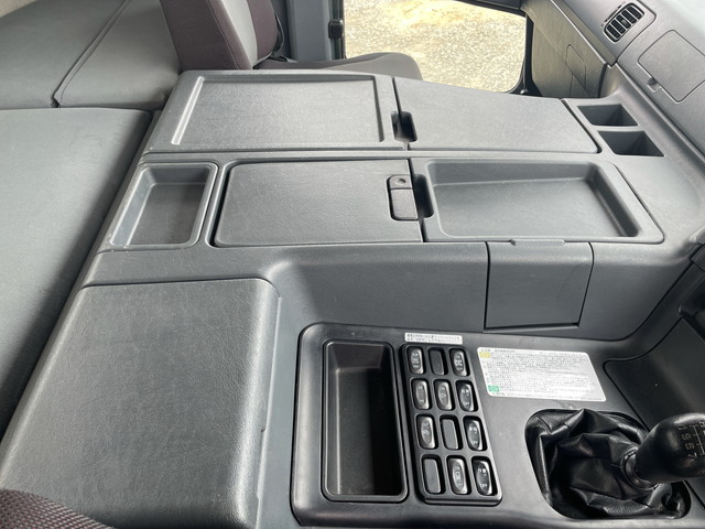 三菱ふそうスーパーグレートダンプ大型（10t）[写真37]