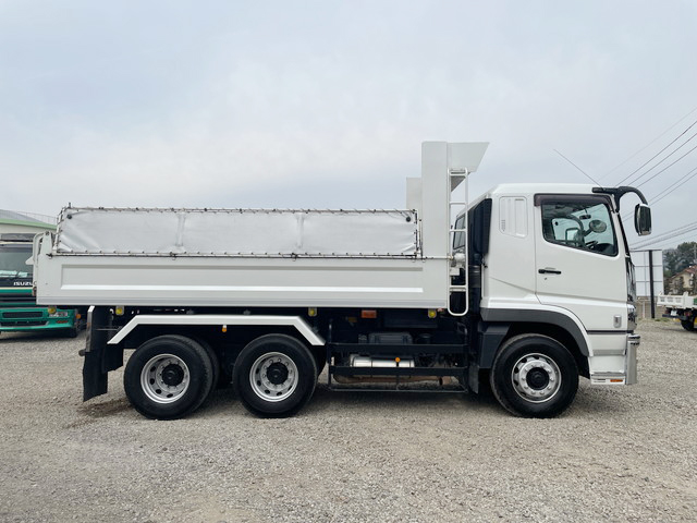 三菱ふそうスーパーグレートダンプ大型（10t）[写真07]