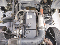 UDトラックスクオンアルミブロック大型（10t）[写真24]