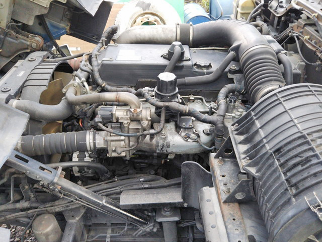 UDトラックスクオンアルミブロック大型（10t）[写真26]