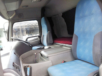 UDトラックスクオンアルミブロック大型（10t）[写真31]