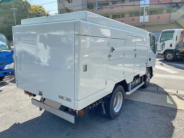 三菱ふそうキャンター高圧洗浄車小型（2t・3t）[写真04]