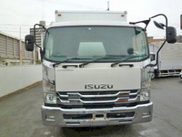 いすゞフォワードパネルバン中型（4t）[写真12]