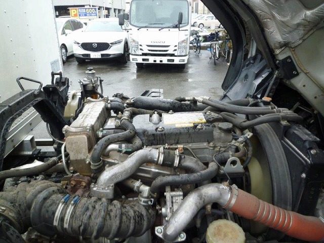 いすゞフォワードパネルバン中型（4t）[写真31]