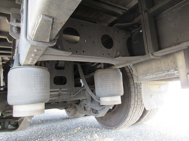 日野プロフィアアルミブロック大型（10t）[写真17]