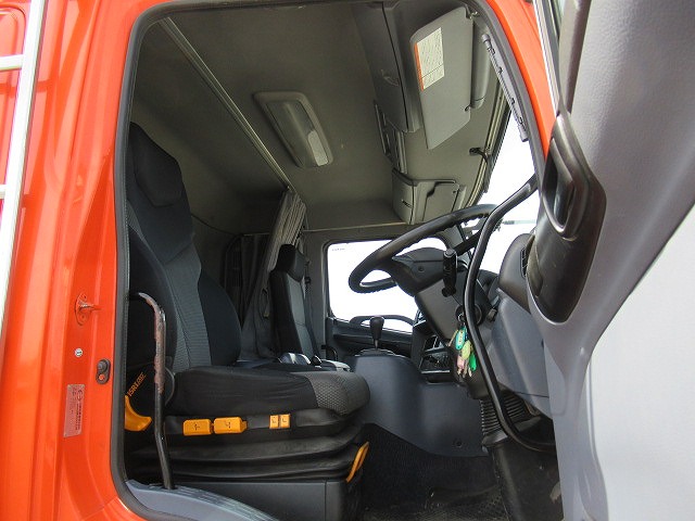 日野プロフィアアルミブロック大型（10t）[写真20]