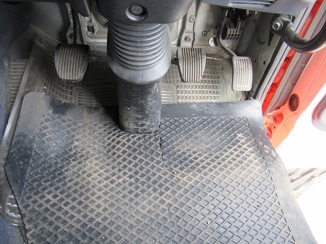 日野プロフィアアルミブロック大型（10t）[写真31]