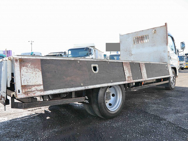 三菱ふそうキャンター平ボディ小型（2t・3t）[写真09]