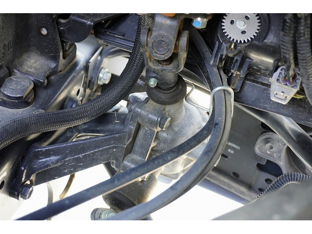 日野デュトロ平ボディ小型（2t・3t）[写真11]