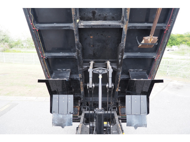 日野レンジャー深ダンプ（土砂禁ダンプ）中型（4t）[写真18]