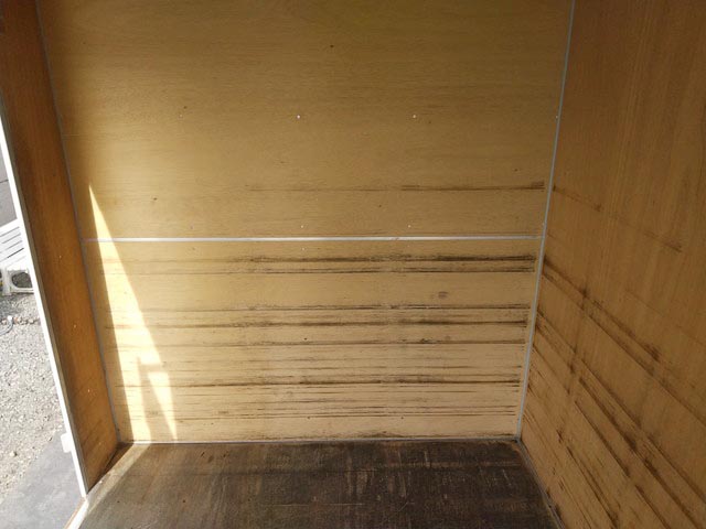 いすゞエルフアルミバン小型（2t・3t）[写真17]