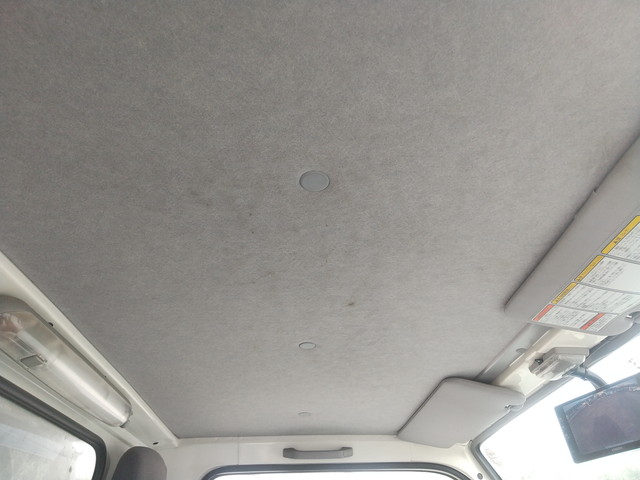 いすゞエルフアルミバン小型（2t・3t）[写真32]