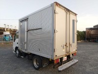 いすゞエルフアルミバン小型（2t・3t）[写真04]