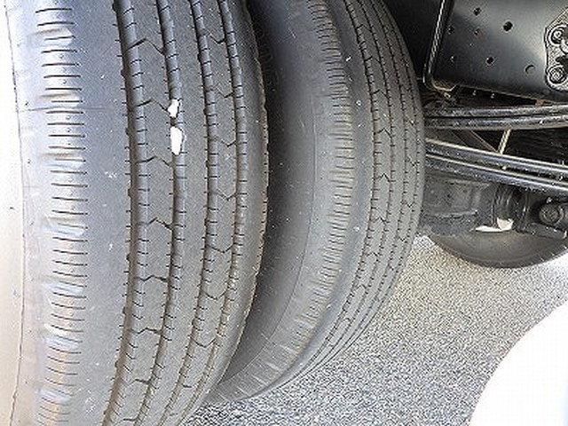 日野デュトロアルミバン小型（2t・3t）[写真22]