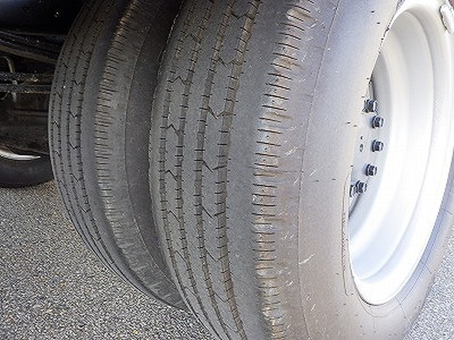 日野デュトロアルミバン小型（2t・3t）[写真23]