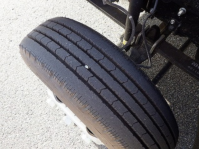 日野デュトロアルミバン小型（2t・3t）[写真24]