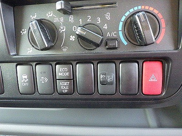 日野デュトロアルミバン小型（2t・3t）[写真09]