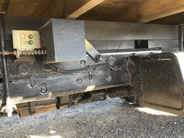 いすゞエルフクレーン4段小型（2t・3t）[写真14]