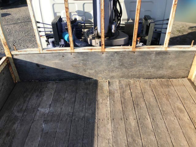 いすゞエルフクレーン4段小型（2t・3t）[写真07]