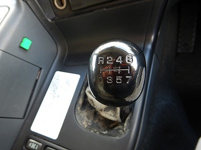 三菱ふそうスーパーグレートアルミウイング大型（10t）[写真17]