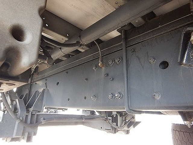 三菱ふそうスーパーグレートアルミウイング大型（10t）[写真20]